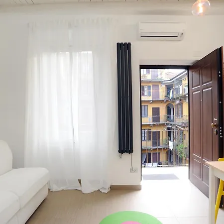 Travel Inside Srl - Custodi Appartement Milan